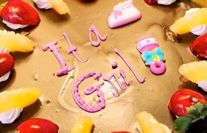 Cake spelling mistake: "it a girl"